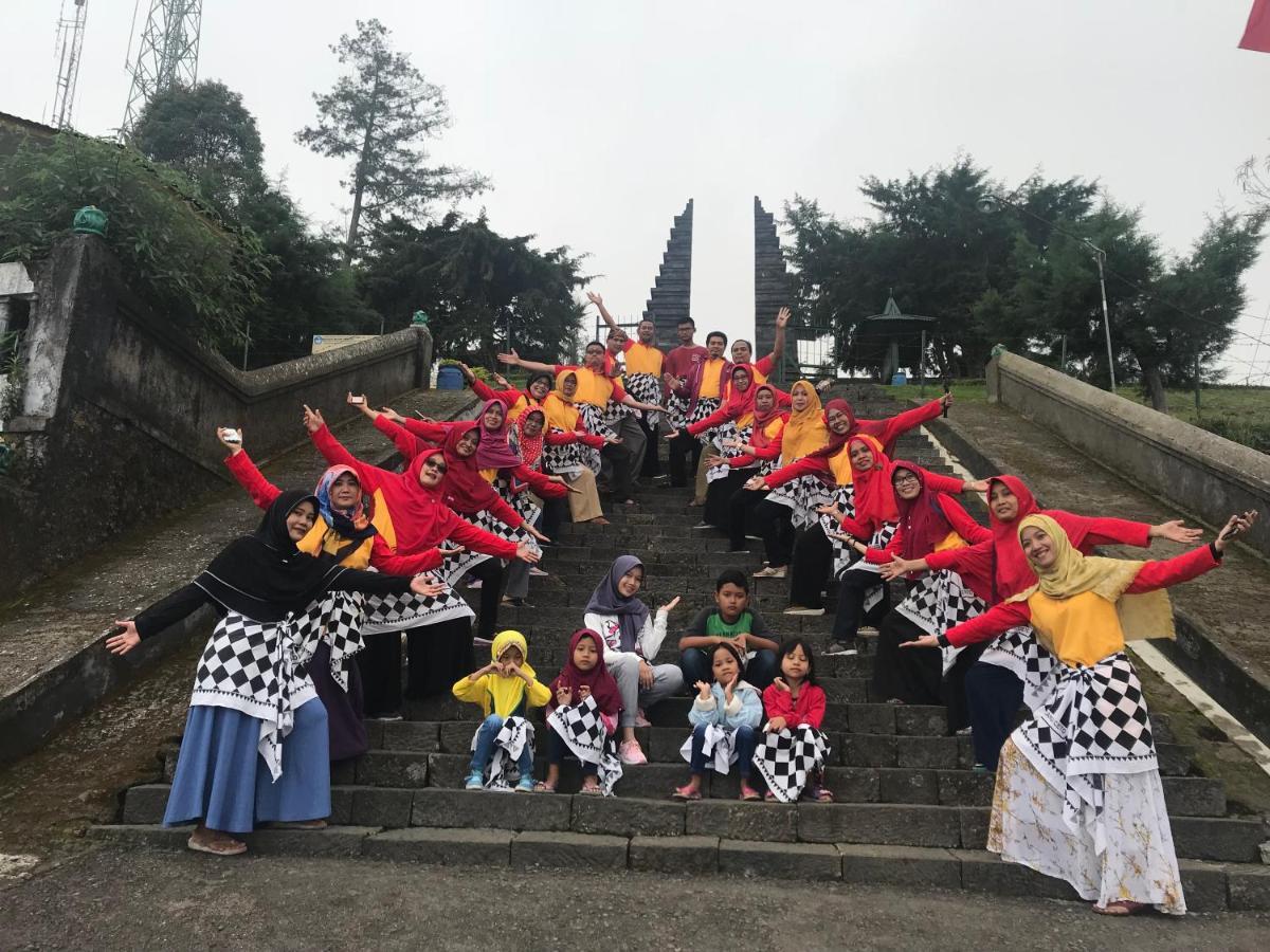 De Villa Cetho Karanganyar  Bagian luar foto