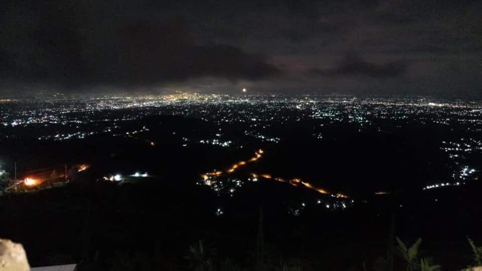De Villa Cetho Karanganyar  Bagian luar foto